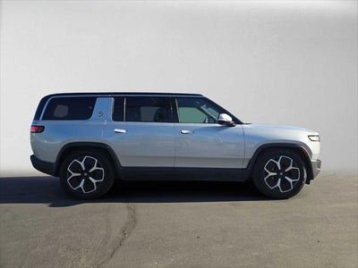 2023 Rivian R1S Adventure