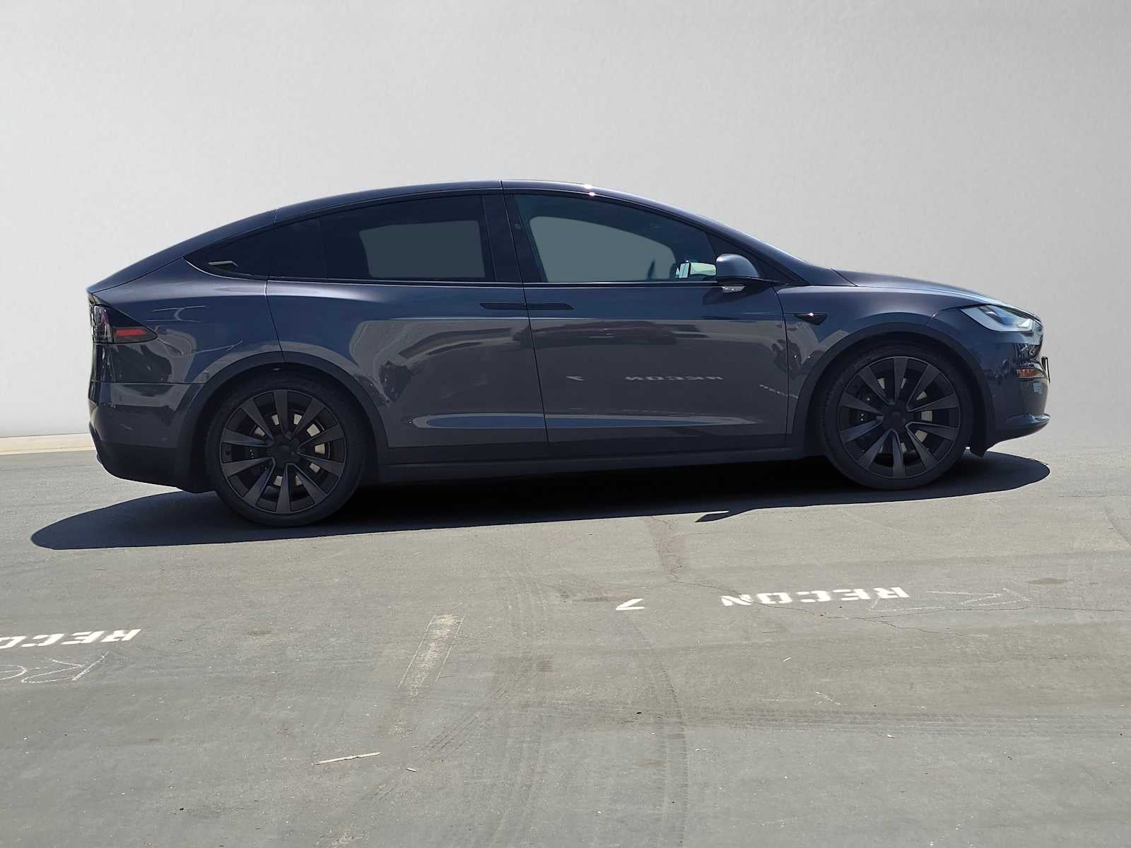 2023 Tesla Model X Base