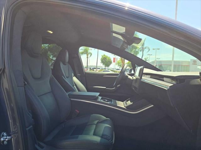 2023 Tesla Model X Base