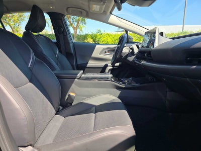 2025 Toyota Prius XLE
