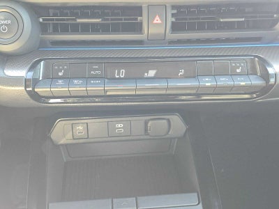 2025 Toyota Prius XLE