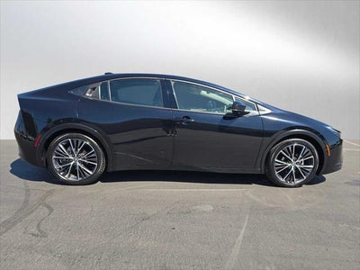 2025 Toyota Prius XLE