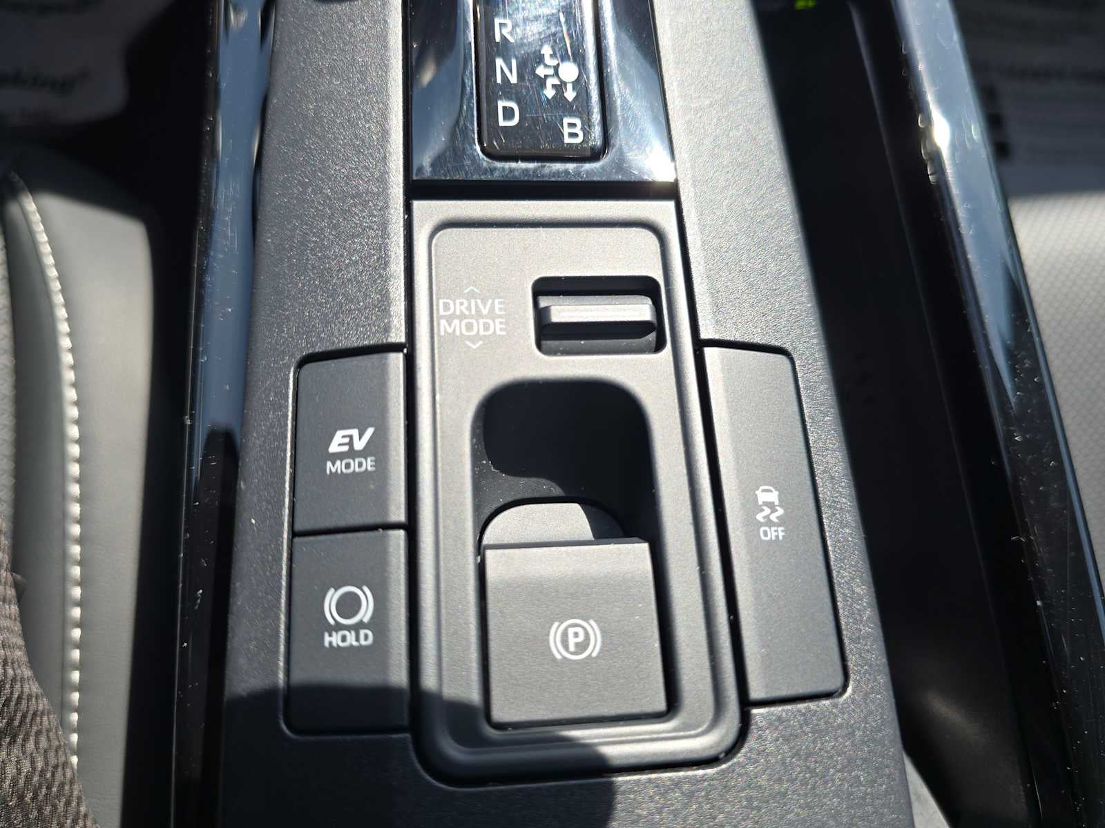 2025 Toyota Prius XLE