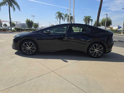 2025 Toyota Prius XLE