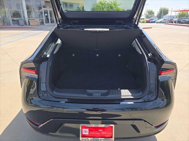 2025 Toyota Prius XLE