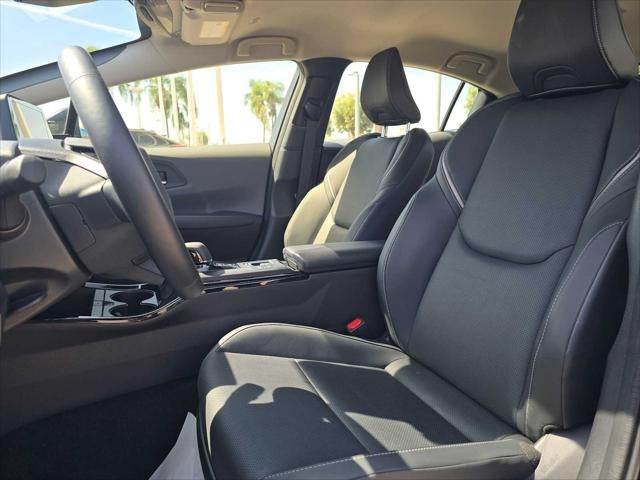 2025 Toyota Prius XLE
