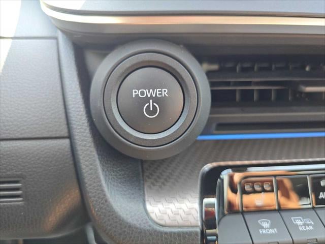 2025 Toyota Prius XLE