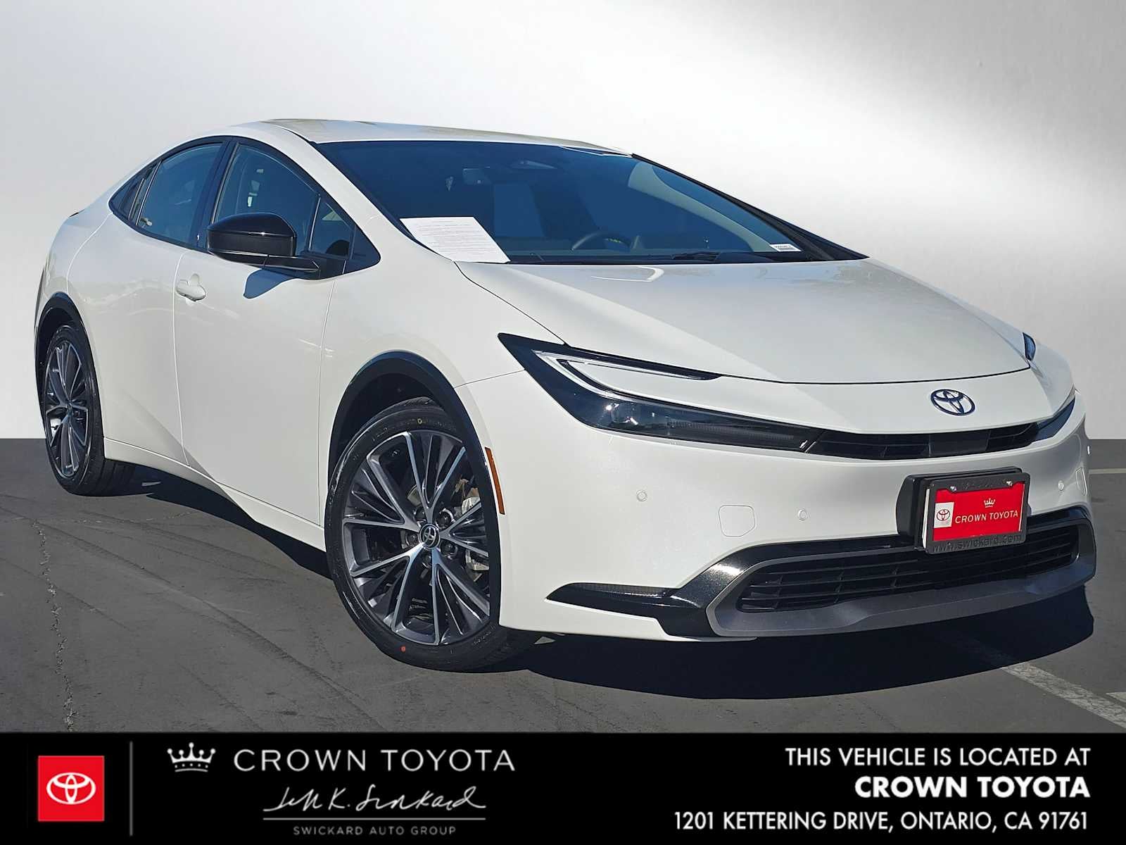 2025 Toyota Prius XLE