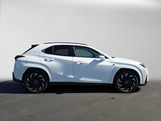 2024 Lexus UX 250h F SPORT Design