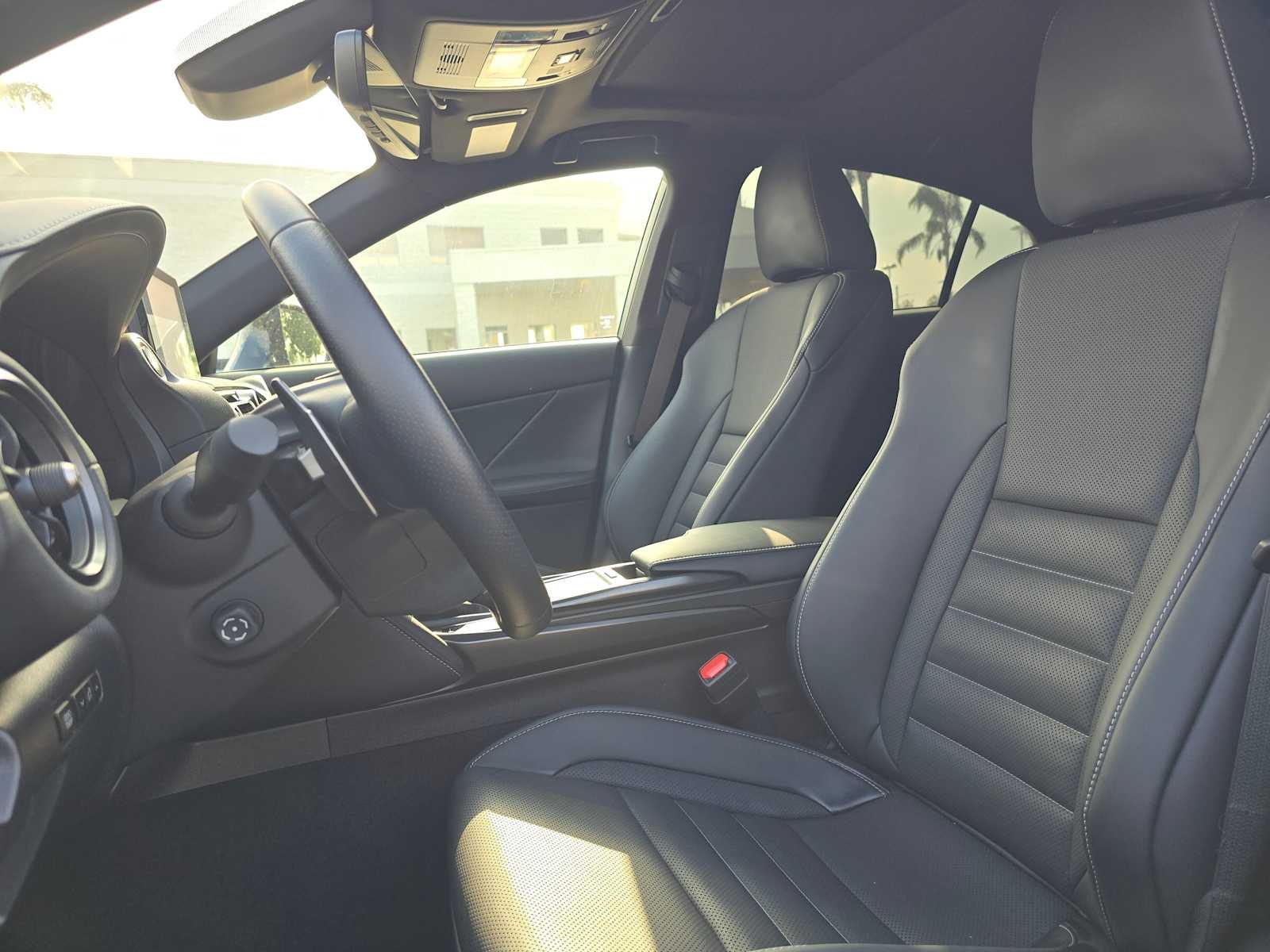 2025 Lexus IS F SPORT