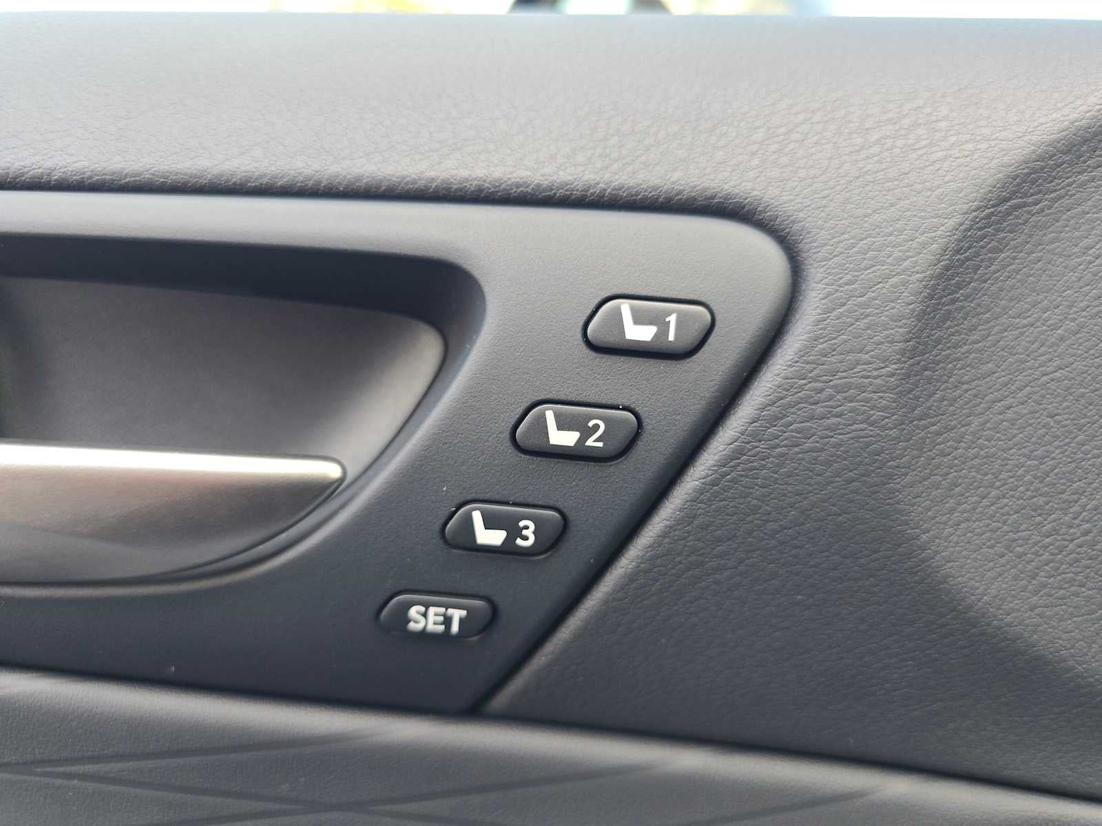 2025 Lexus IS F SPORT