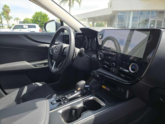 2025 Lexus NX 450h+ Luxury