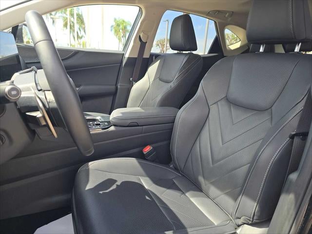 2025 Lexus NX 450h+ Luxury