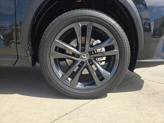 2025 Lexus NX 450h+ Luxury