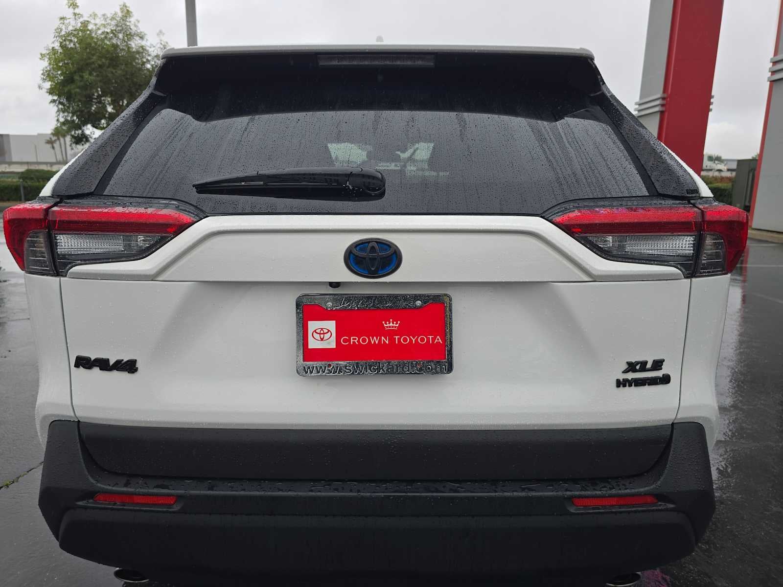 2024 Toyota RAV4 Hybrid XLE