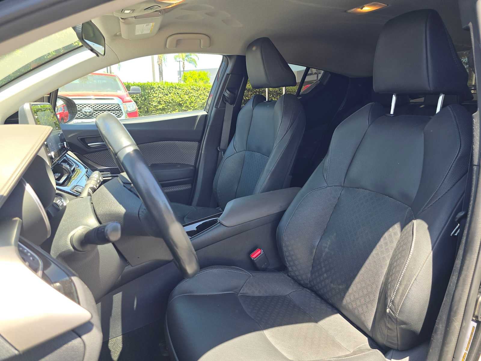 2022 Toyota C-HR Limited