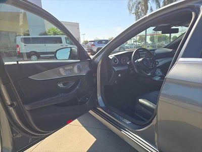 2018 Mercedes-Benz E 300 E 300