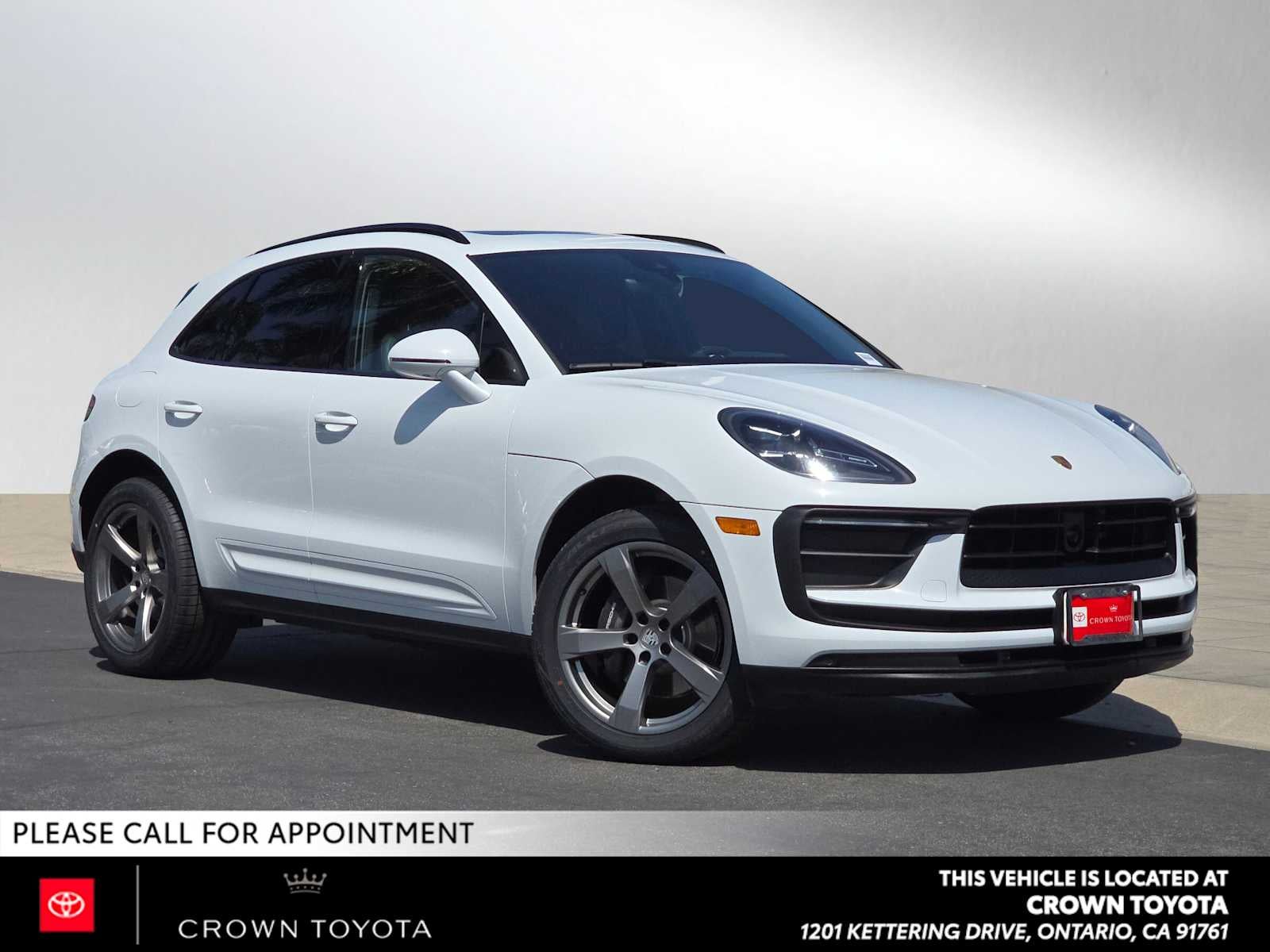 2024 Porsche Macan Base