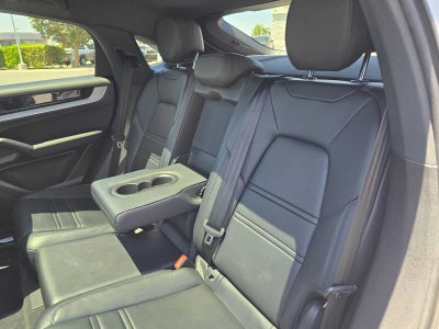 2024 Porsche Cayenne S