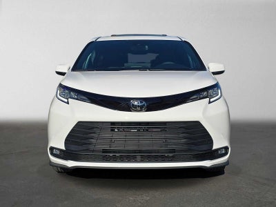 2026 Toyota Sienna Woodland Edition