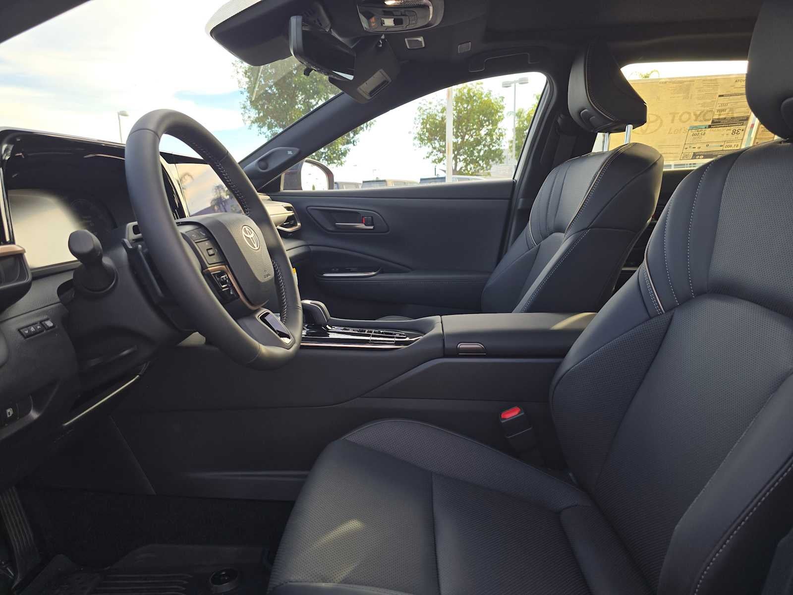 2025 Toyota Crown Signia Limited