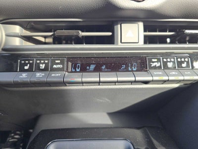 2025 Toyota Crown Signia Limited