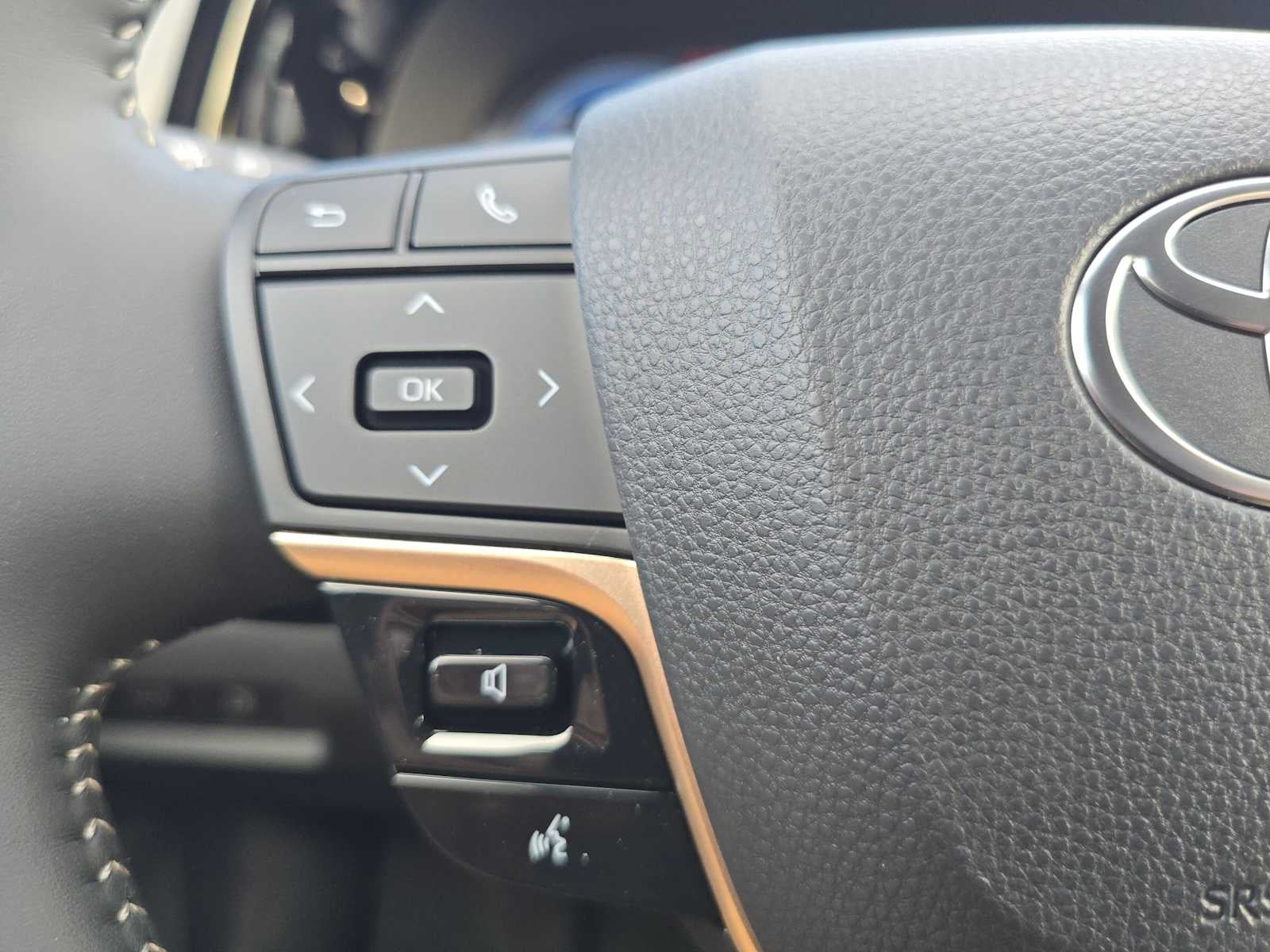 2025 Toyota Crown Signia Limited