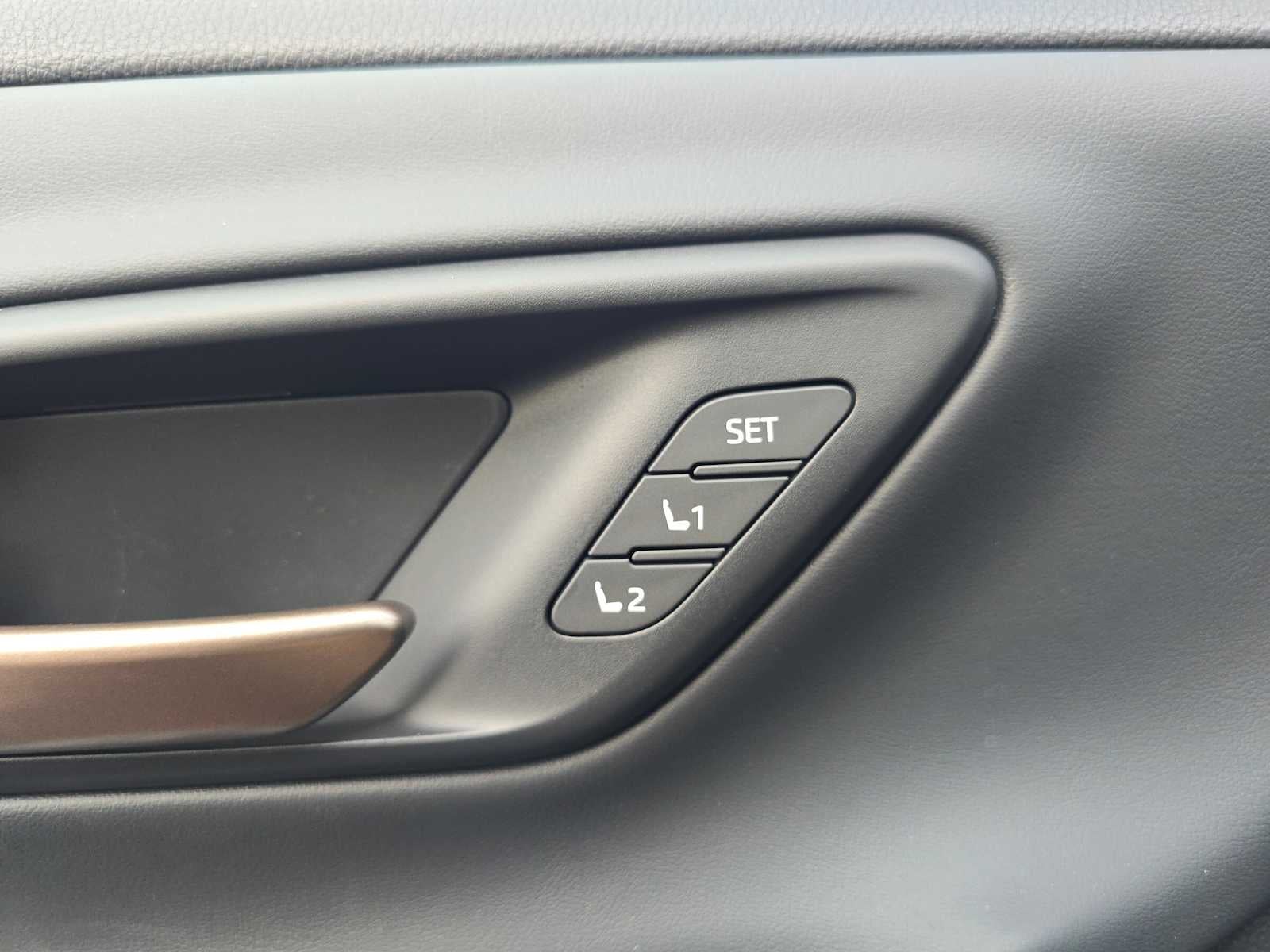 2025 Toyota Crown Signia Limited