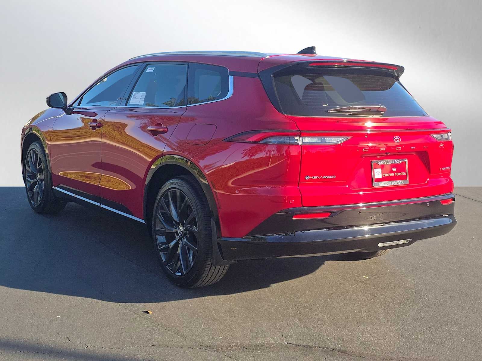 2025 Toyota Crown Signia Limited