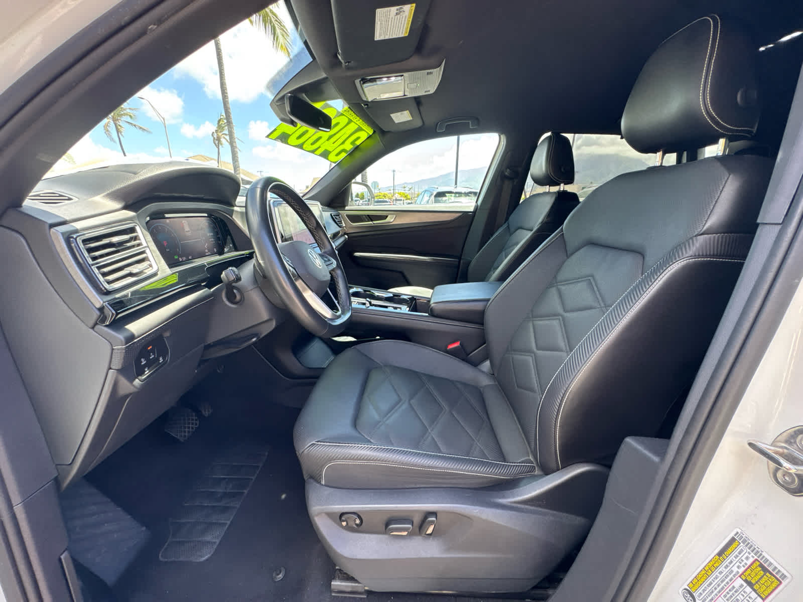 2024 Volkswagen Atlas Cross Sport 2.0T SE w/Technology