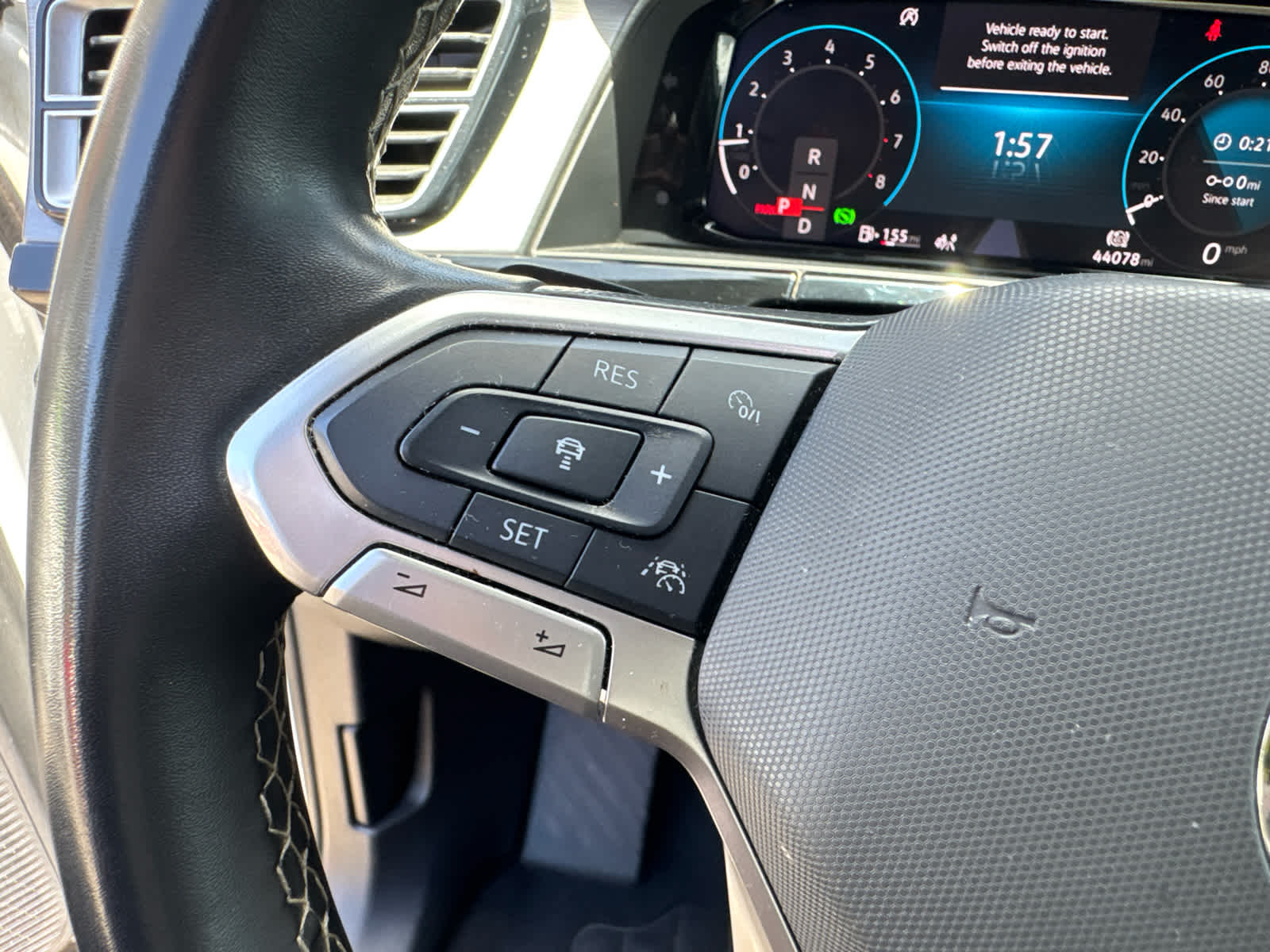 2024 Volkswagen Atlas Cross Sport 2.0T SE w/Technology