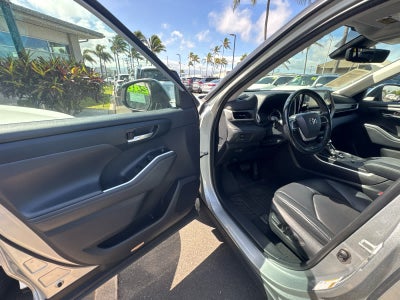 2022 Toyota Highlander Hybrid XLE