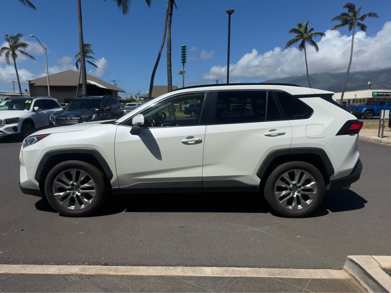 2021 Toyota RAV4 XLE Premium