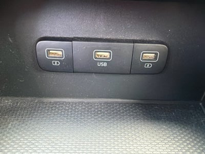 2023 Kia Carnival LX