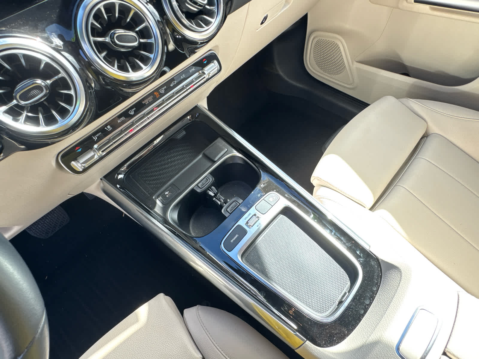 2025 Mercedes-Benz GLA 250 4MATIC® SUV