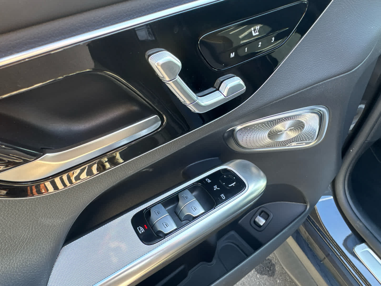 2025 Mercedes-Benz GLC GLC 300