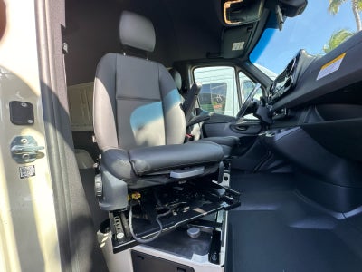 2025 Mercedes-Benz Sprinter 2500 Standard Roof I4 Diesel HO 144" AWD
