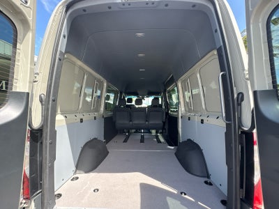 2026 Mercedes-Benz Sprinter 2500 Standard Roof I4 Diesel HO 144 AWD