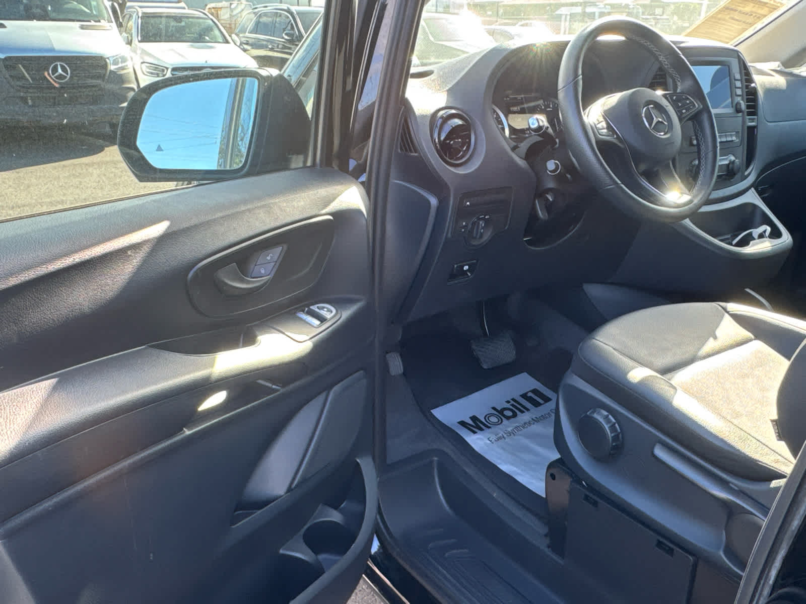 2023 Mercedes-Benz Metris Standard Roof 126" Wheelbase