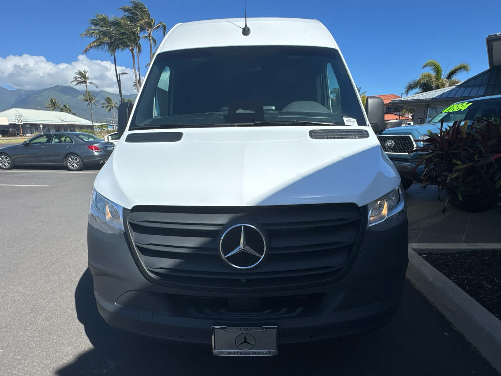 2026 Mercedes-Benz Sprinter 2500 Standard Roof I4 Diesel 144 RWD