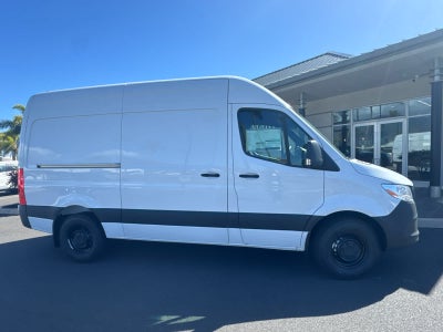 2026 Mercedes-Benz Sprinter 2500 Standard Roof I4 Diesel 144 RWD