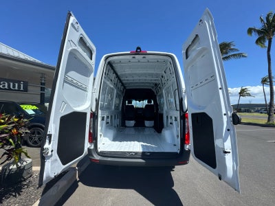 2025 Mercedes-Benz Sprinter Cargo Van 2500 Standard Roof I4 Diesel HO 144 RWD