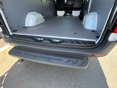 2026 Mercedes-Benz Sprinter 2500 Standard Roof I4 Diesel HO 144 RWD