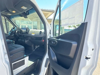 2026 Mercedes-Benz Sprinter 2500 Standard Roof I4 Diesel HO 144 RWD