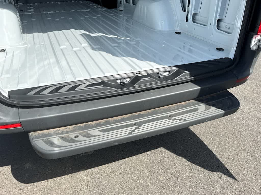 2026 Mercedes-Benz Sprinter 2500 High Roof I4 Diesel HO 170 RWD