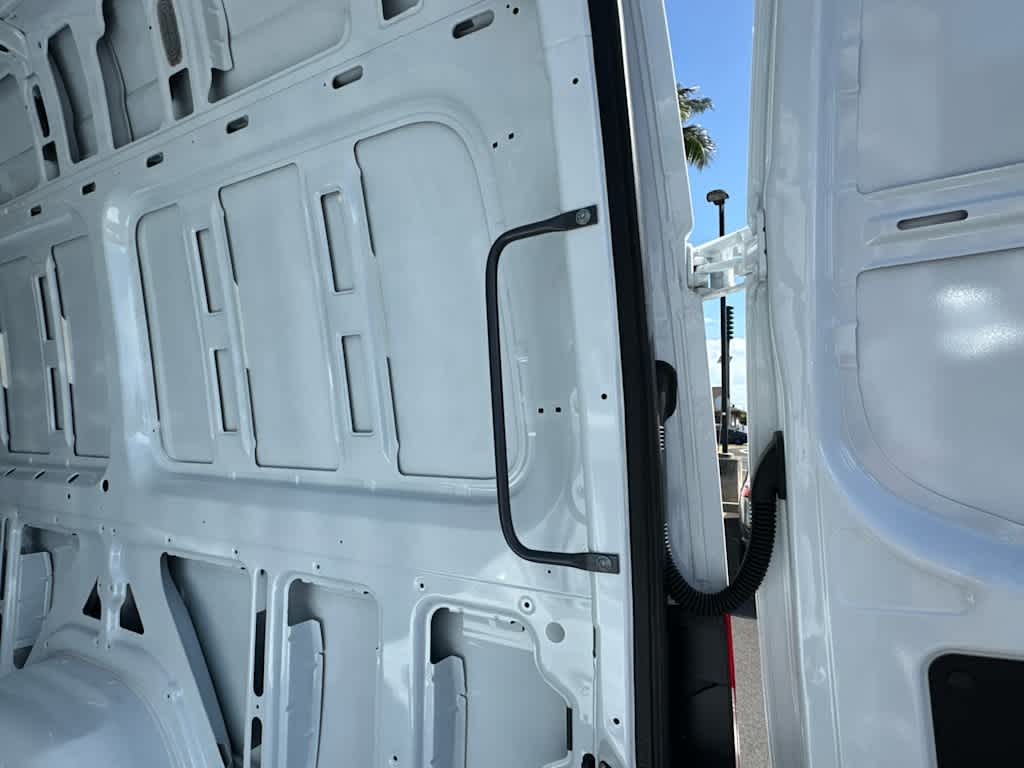 2026 Mercedes-Benz Sprinter 2500 High Roof I4 Diesel HO 170 RWD