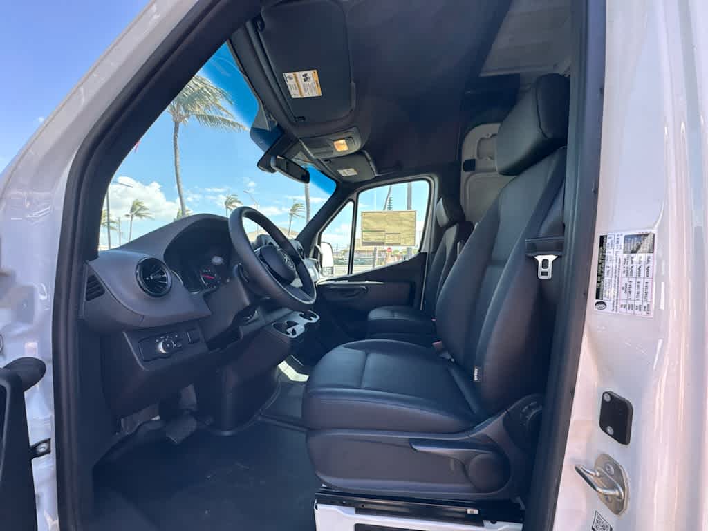 2026 Mercedes-Benz Sprinter 2500 High Roof I4 Diesel HO 170 RWD