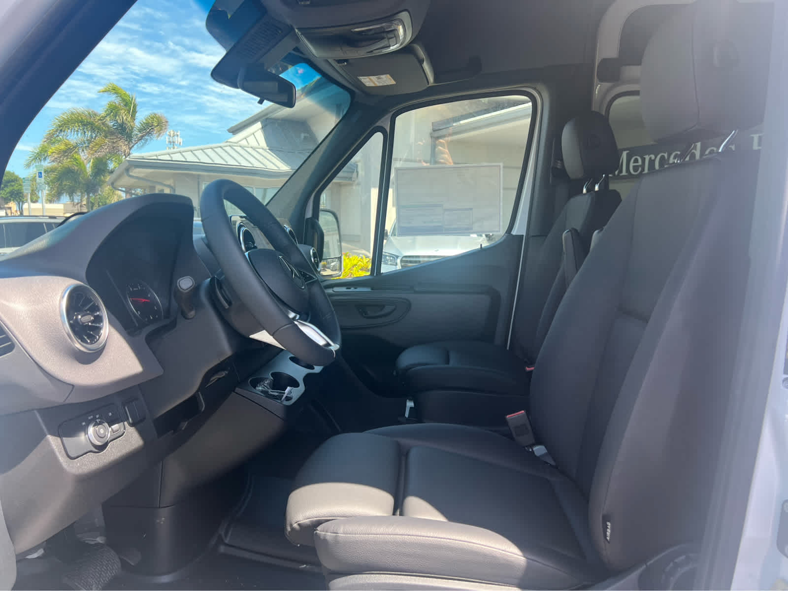 2025 Mercedes-Benz Sprinter 2500 High Roof I4 Diesel 170" RWD
