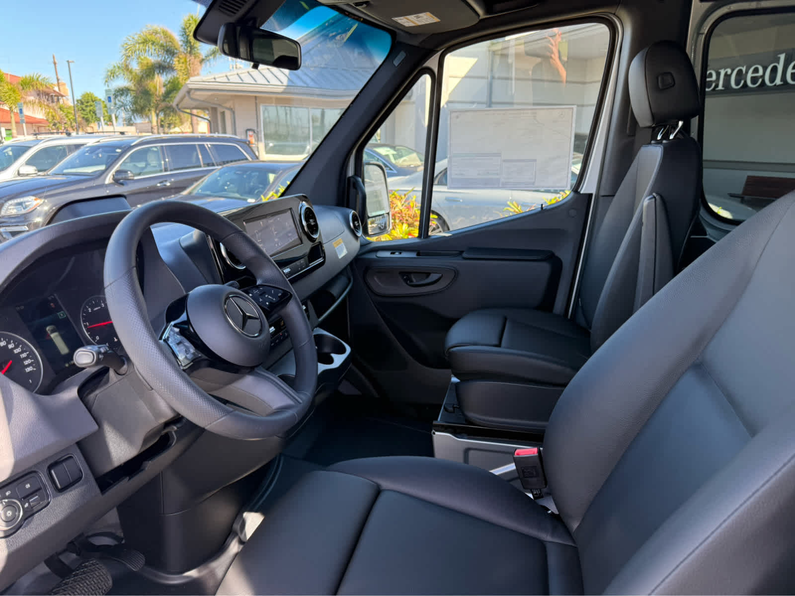 2025 Mercedes-Benz Sprinter Passenger Van 2500 Standard Roof I4 Diesel HO 144 RWD