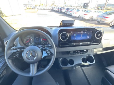 2025 Mercedes-Benz Sprinter Passenger Van 2500 Standard Roof I4 Diesel HO 144 RWD